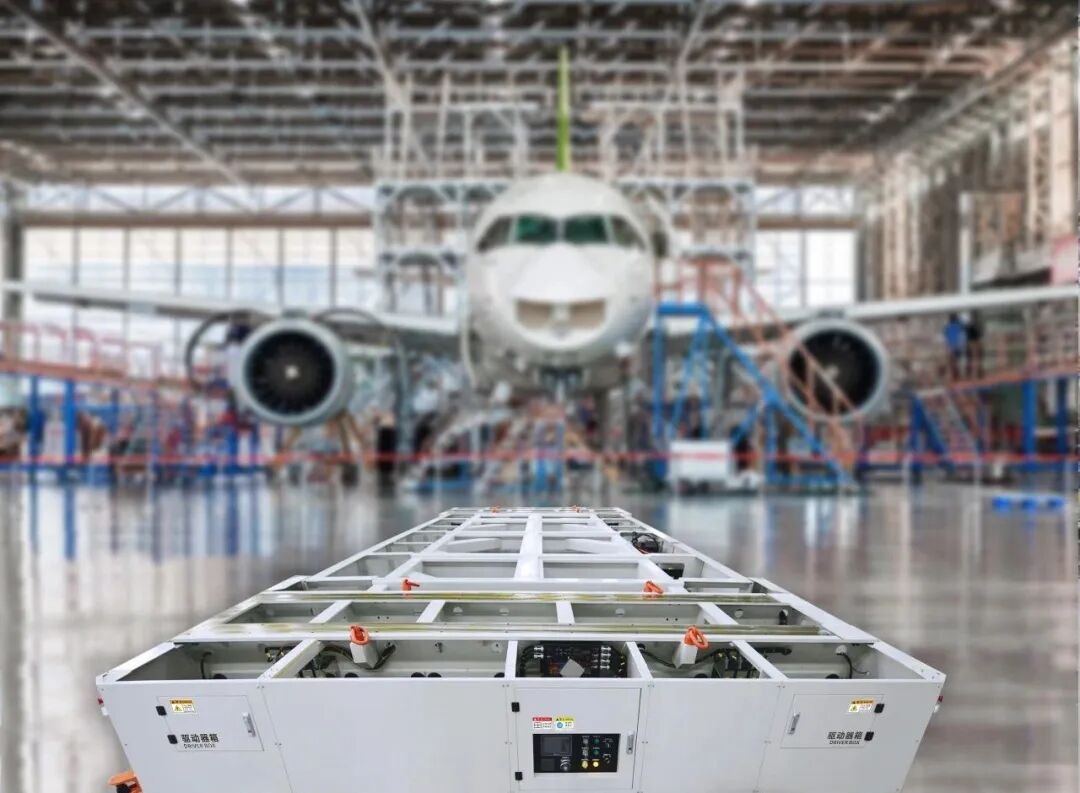 重载AGV自动化搬运的革新者 现代物流与制造的中流砥柱